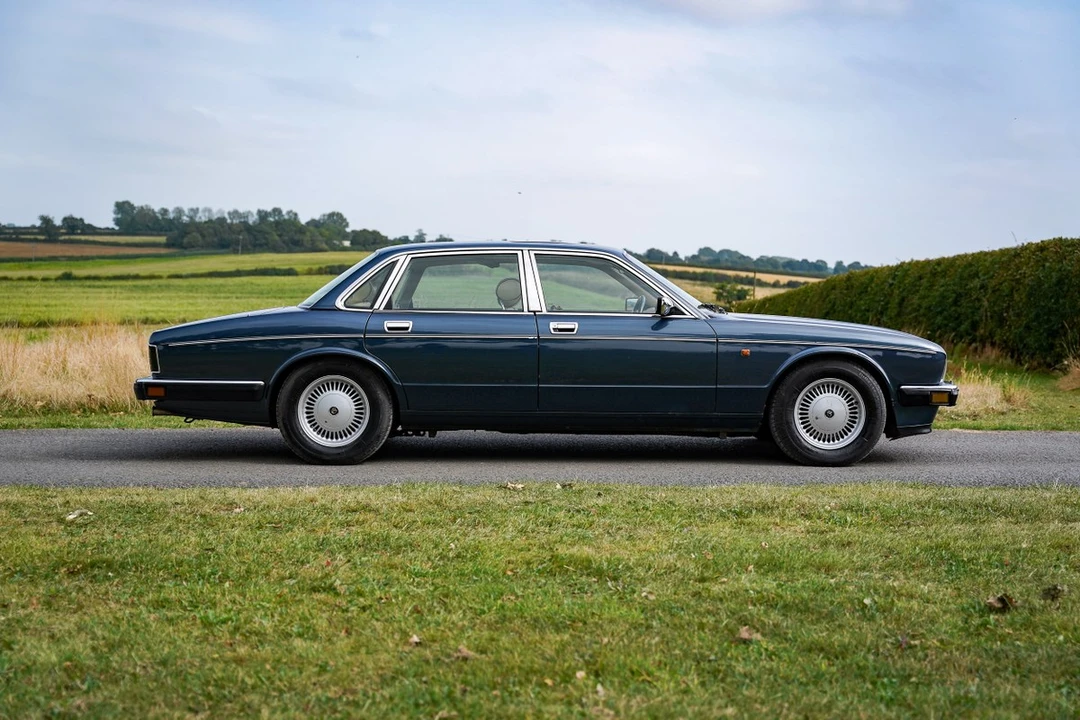 1993 Daimler - Image 14 of 30