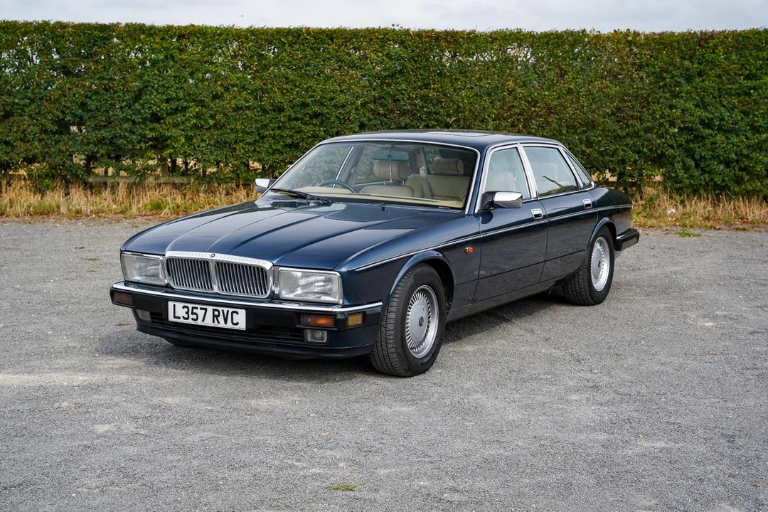 1993 Daimler - Image 4 of 30