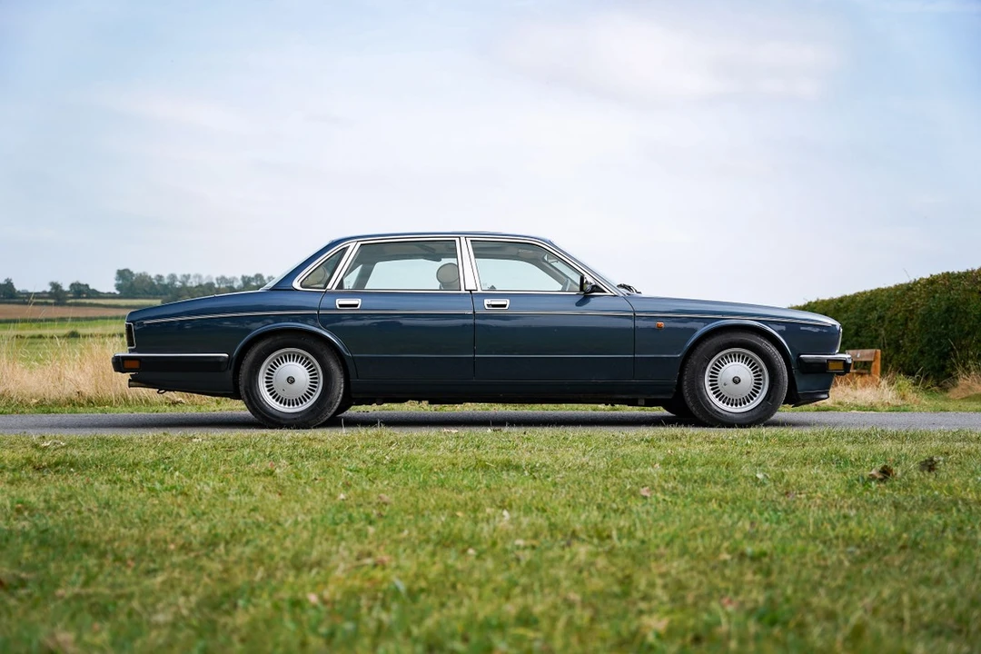1993 Daimler - Image 15 of 30