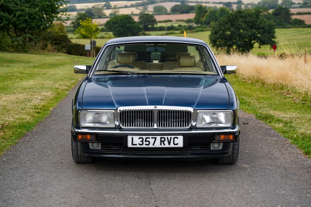 1993 Daimler - Image 7 of 30