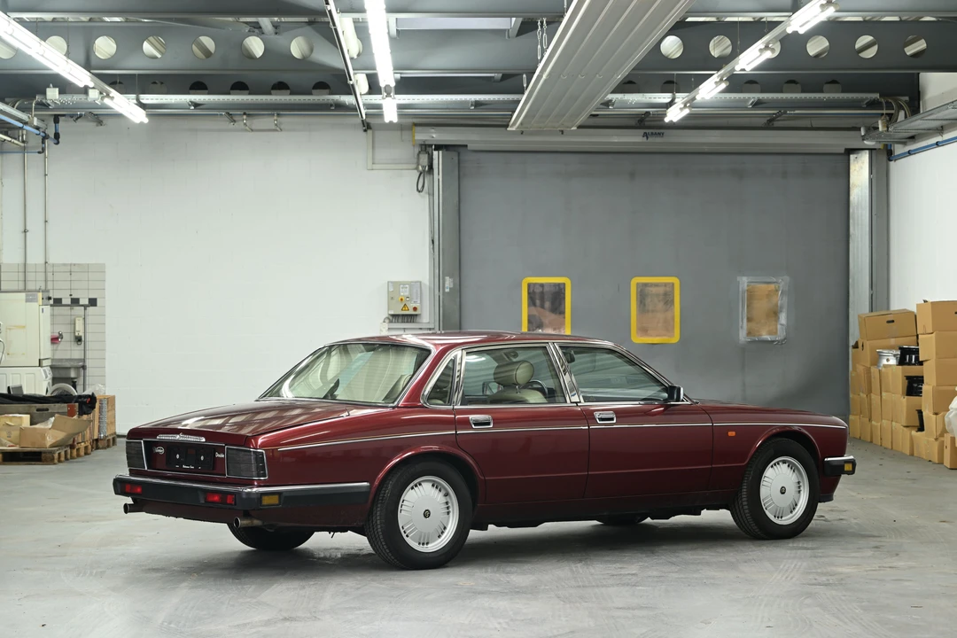 1993 Daimler - Image 3 of 31