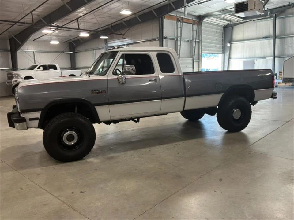 1993 Dodge Ram 1st Gen - Image 2 of 30