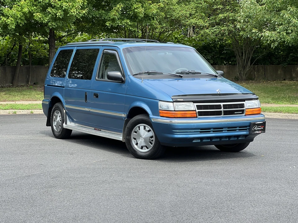 1993 Dodge Caravan - Image 15 of 31
