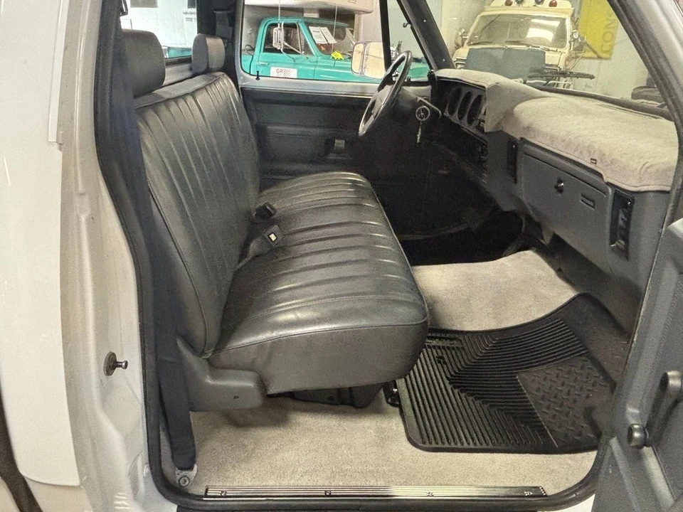 1993 Dodge Ram - Image 24 of 31