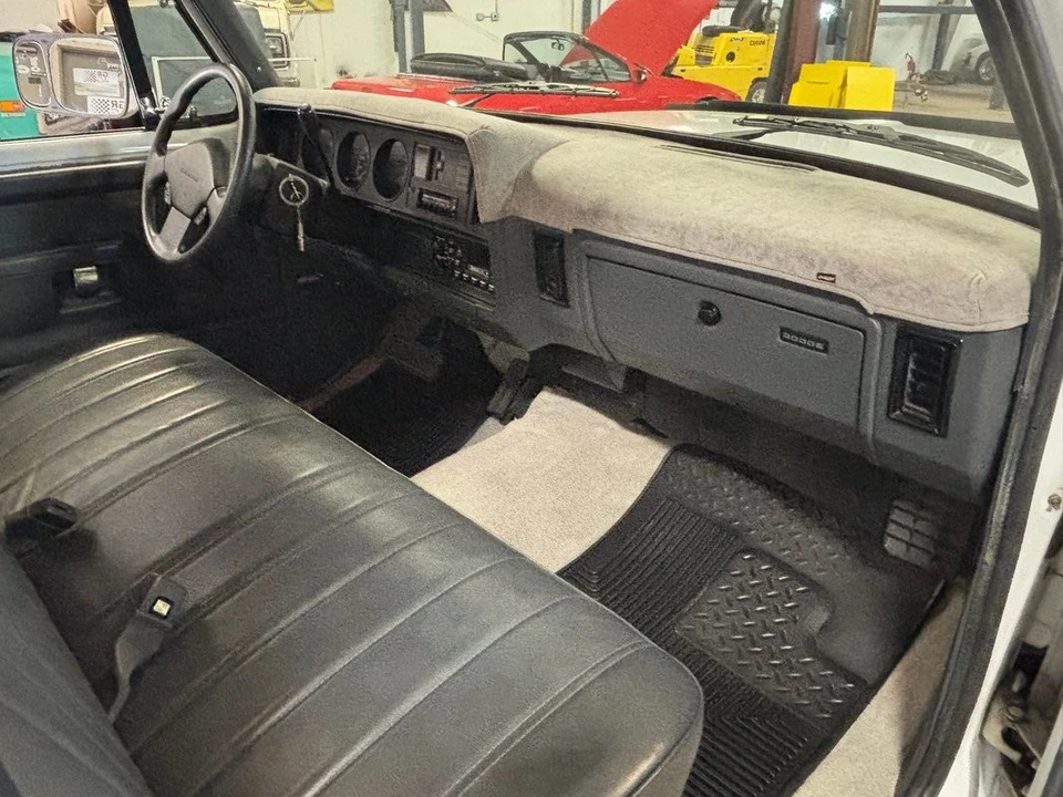 1993 Dodge Ram - Image 26 of 31