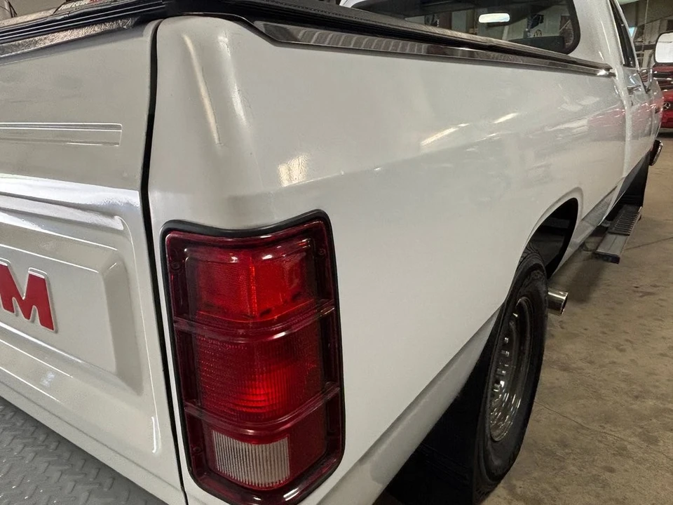 1993 Dodge Ram - Image 13 of 31