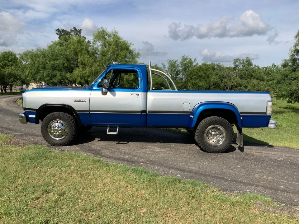 1993 Dodge D Series - Image 14 of 31