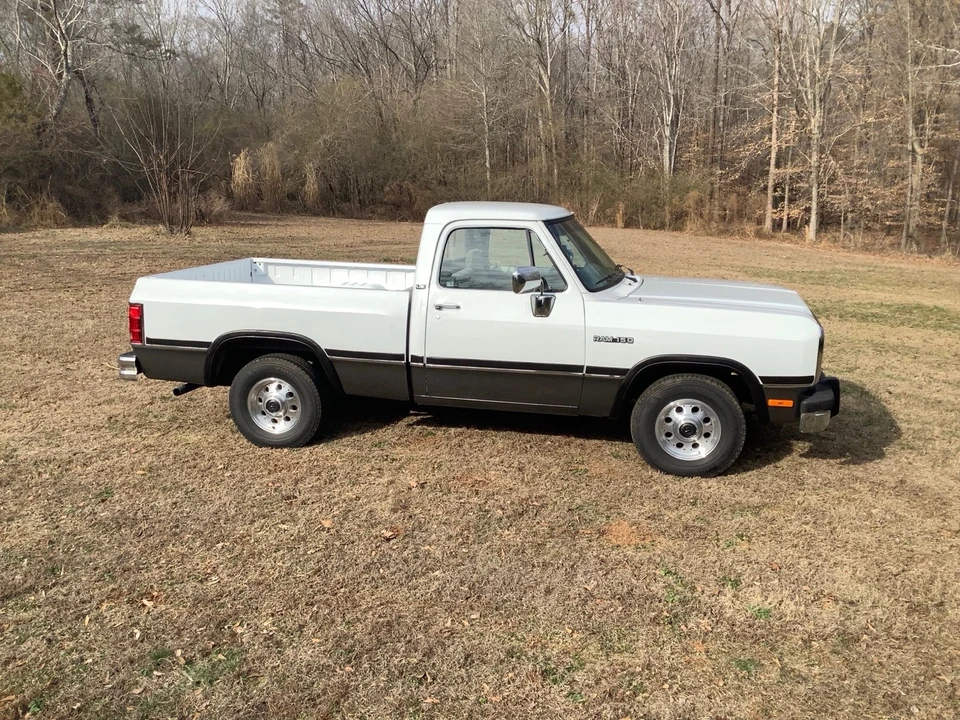 1993 Dodge Ram 1st Gen - Image 7 of 21