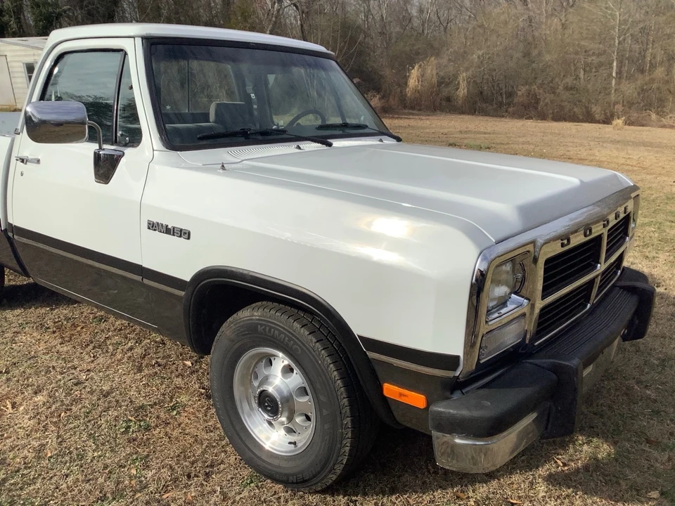 1993 Dodge Ram 1st Gen - Image 5 of 21