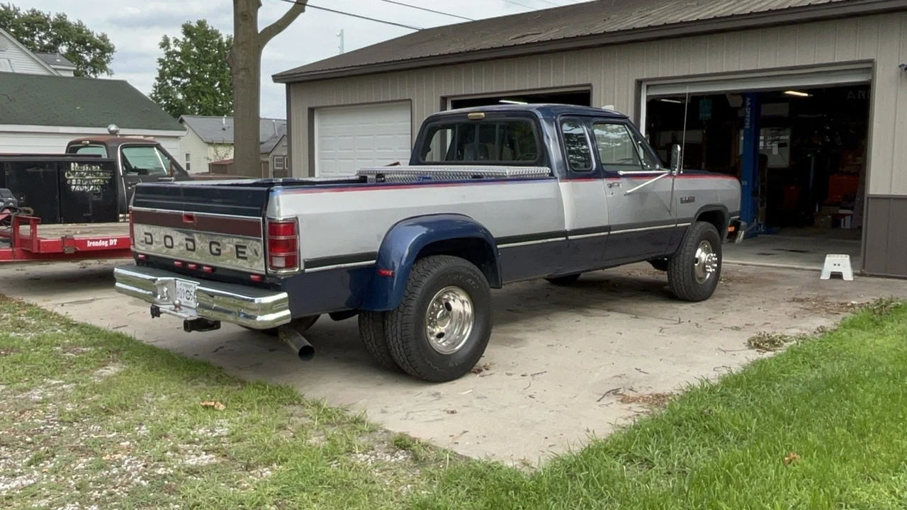 1993 Dodge D Series - Image 8 of 31