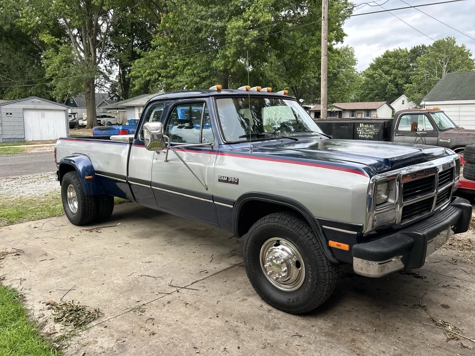1993 Dodge D Series - Image 2 of 31