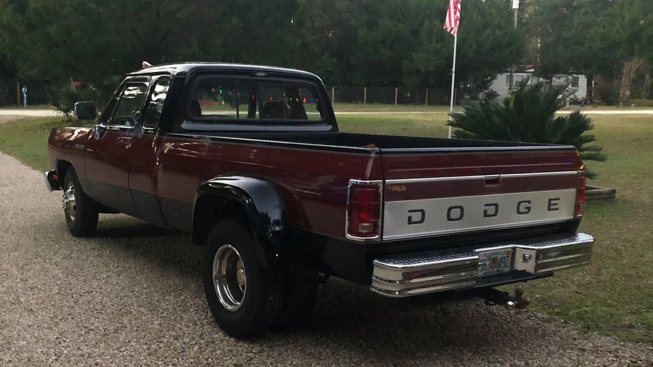 1993 Dodge Ram 1st Gen - Image 2 of 9