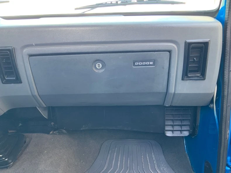 1993 Dodge D Series - Image 24 of 31