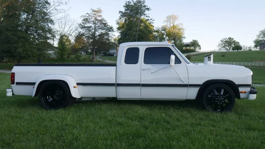 1993 Dodge Ram 1st Gen - Image 2 of 31