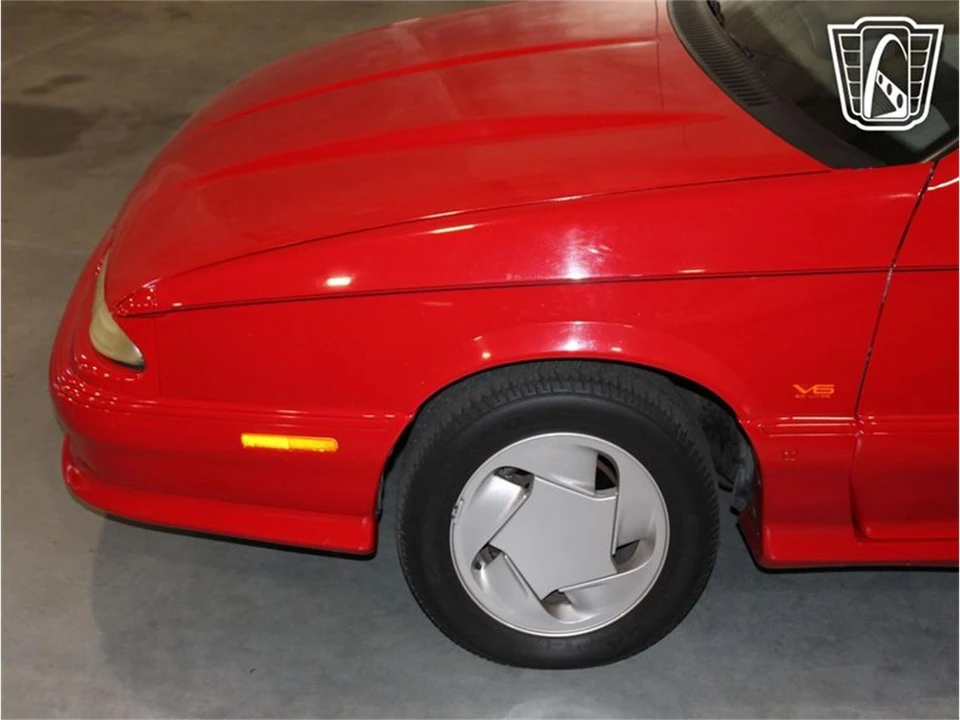 1993 Dodge Daytona - Image 26 of 31
