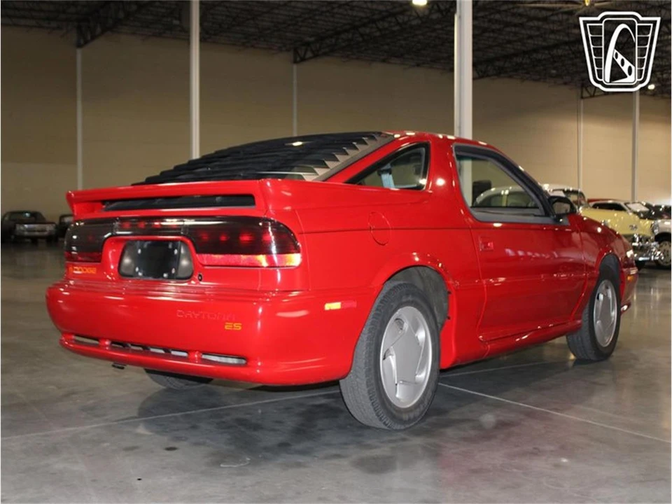 1993 Dodge Daytona - Image 21 of 31