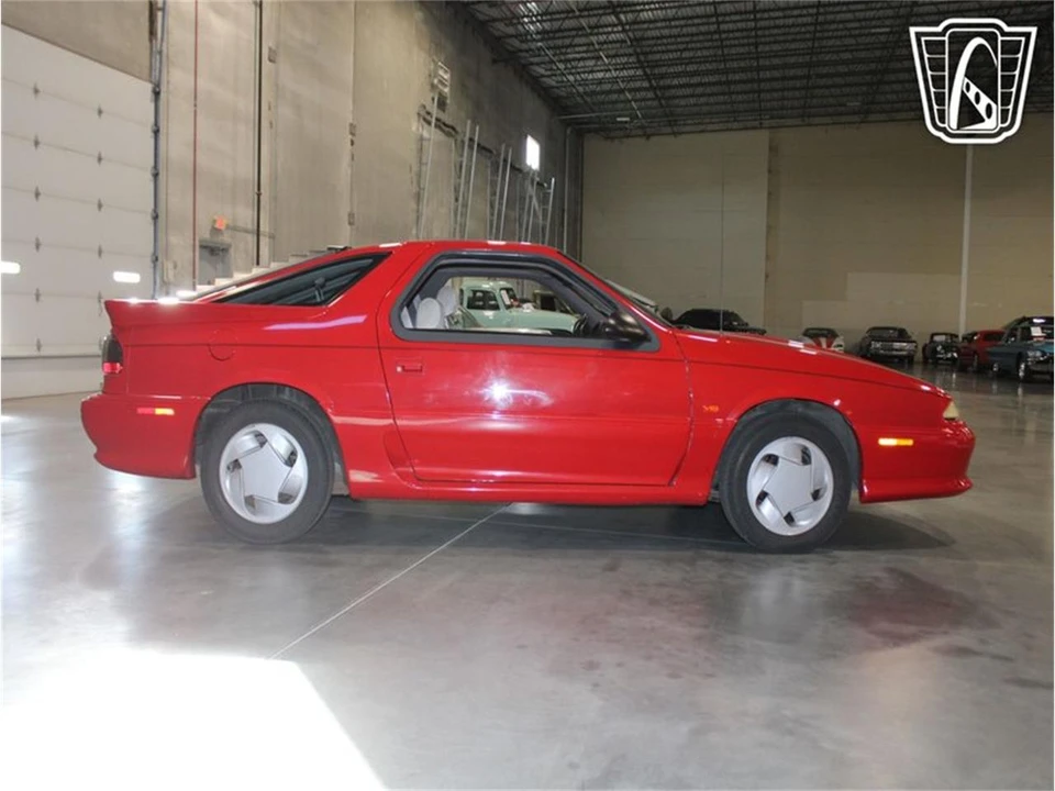 1993 Dodge Daytona - Image 22 of 31