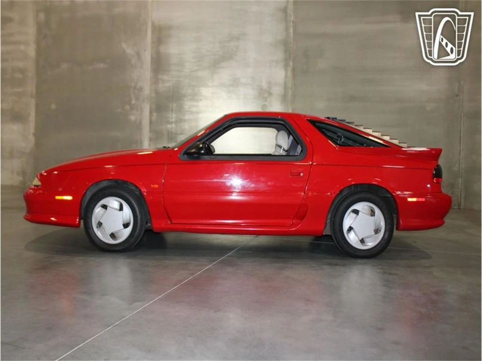1993 Dodge Daytona - Image 18 of 31
