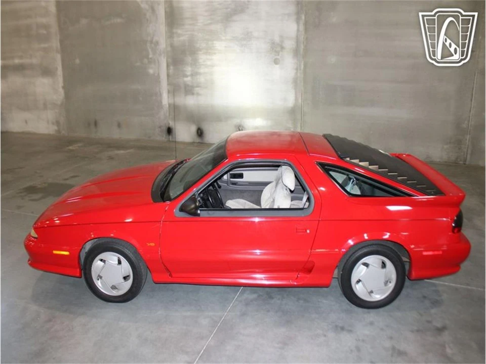1993 Dodge Daytona - Image 10 of 31