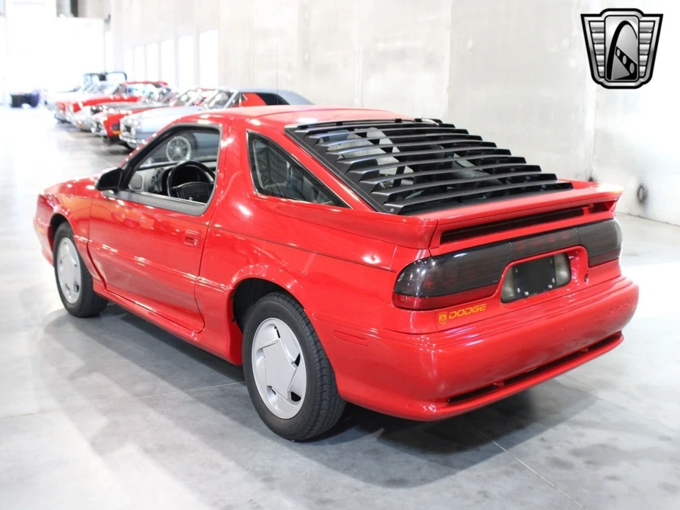 1993 Dodge Daytona - Image 4 of 12