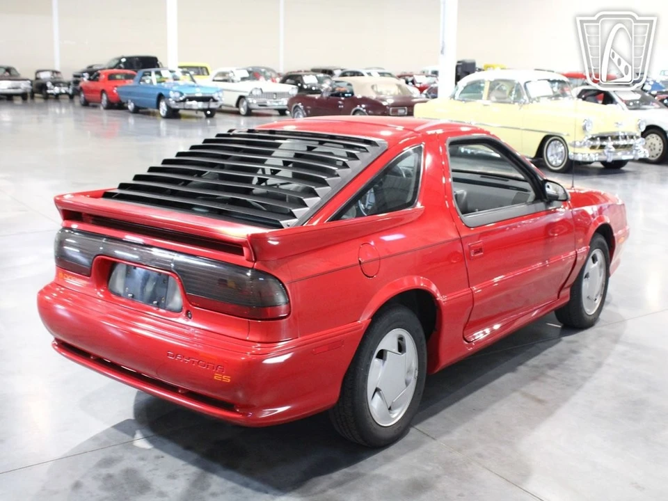 1993 Dodge Daytona - Image 6 of 12