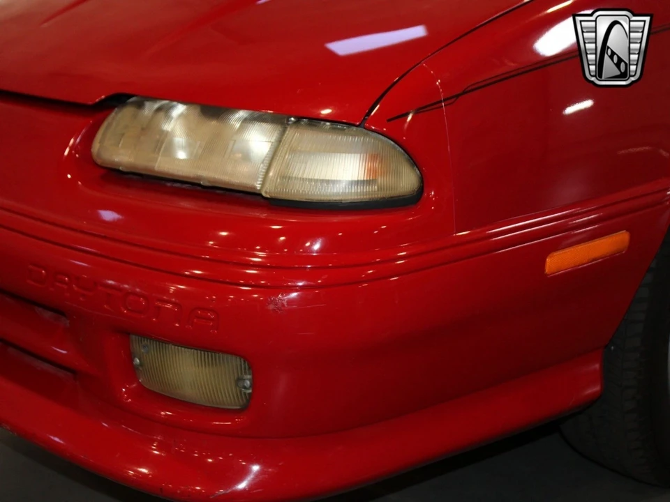 1993 Dodge Daytona - Image 11 of 12