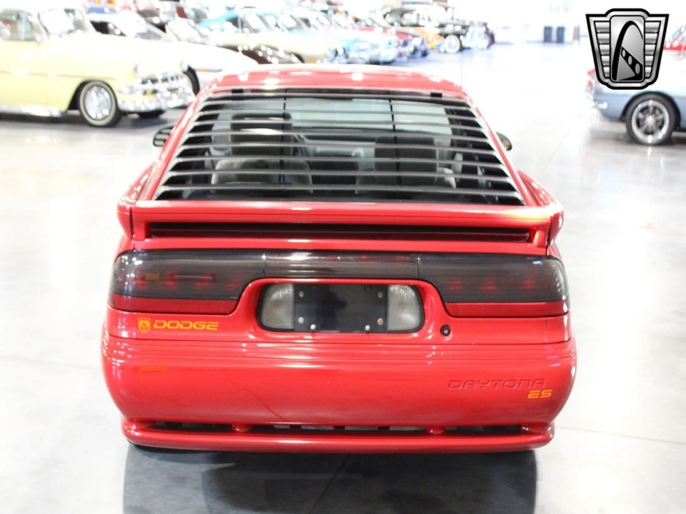 1993 Dodge Daytona - Image 5 of 12