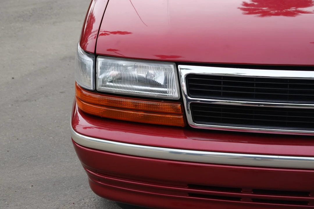 1993 Dodge Caravan - Image 8 of 31
