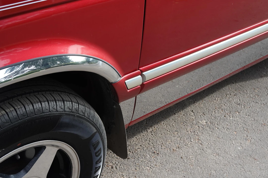 1993 Dodge Caravan - Image 11 of 31