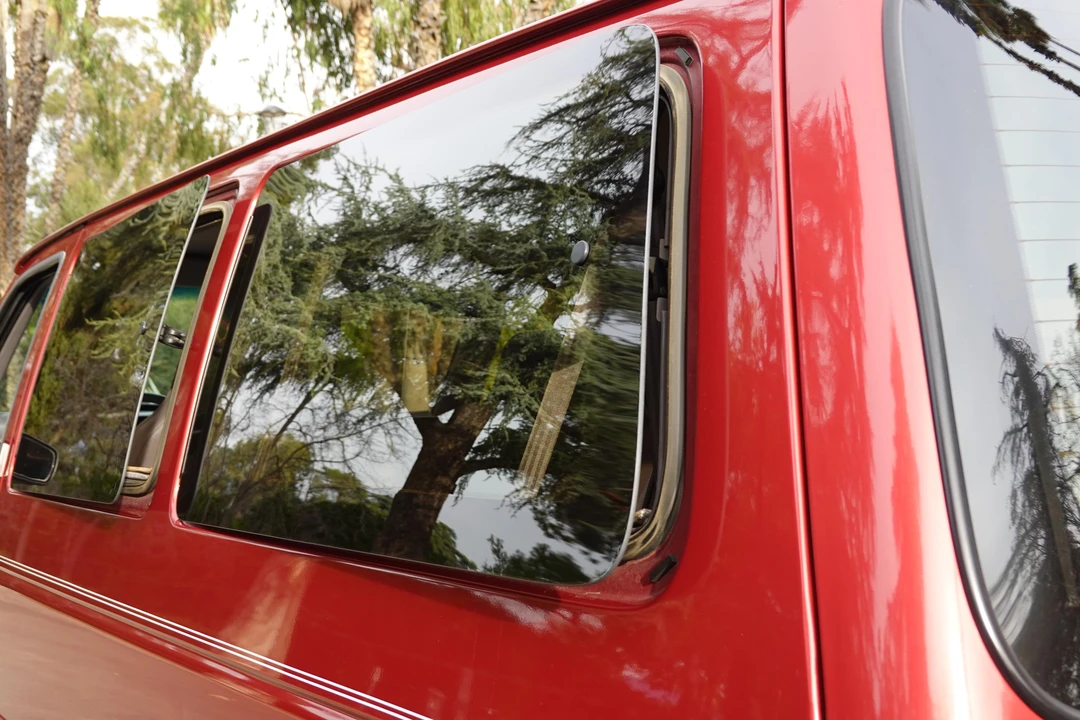 1993 Dodge Caravan - Image 15 of 31