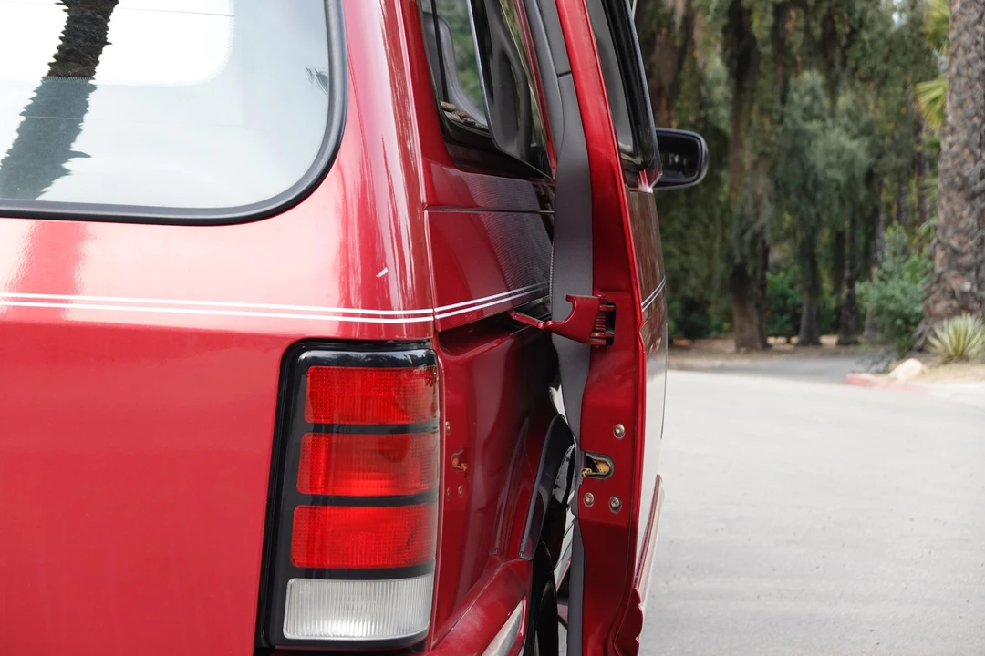 1993 Dodge Caravan - Image 23 of 31