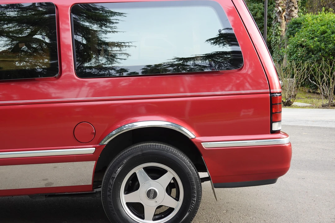 1993 Dodge Caravan - Image 13 of 31