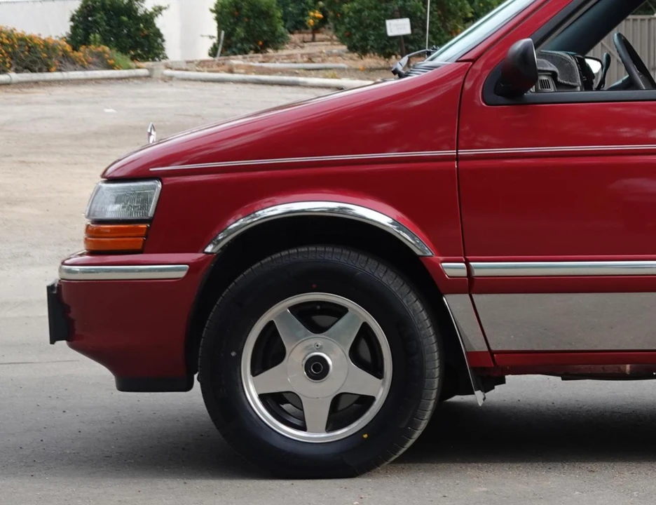 1993 Dodge Caravan - Image 29 of 31