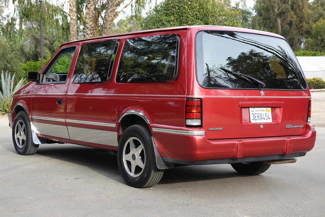 1993 Dodge Caravan - Image 5 of 31
