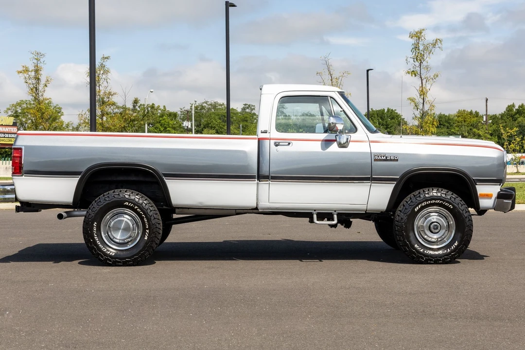 1993 Dodge D Series - Image 12 of 31