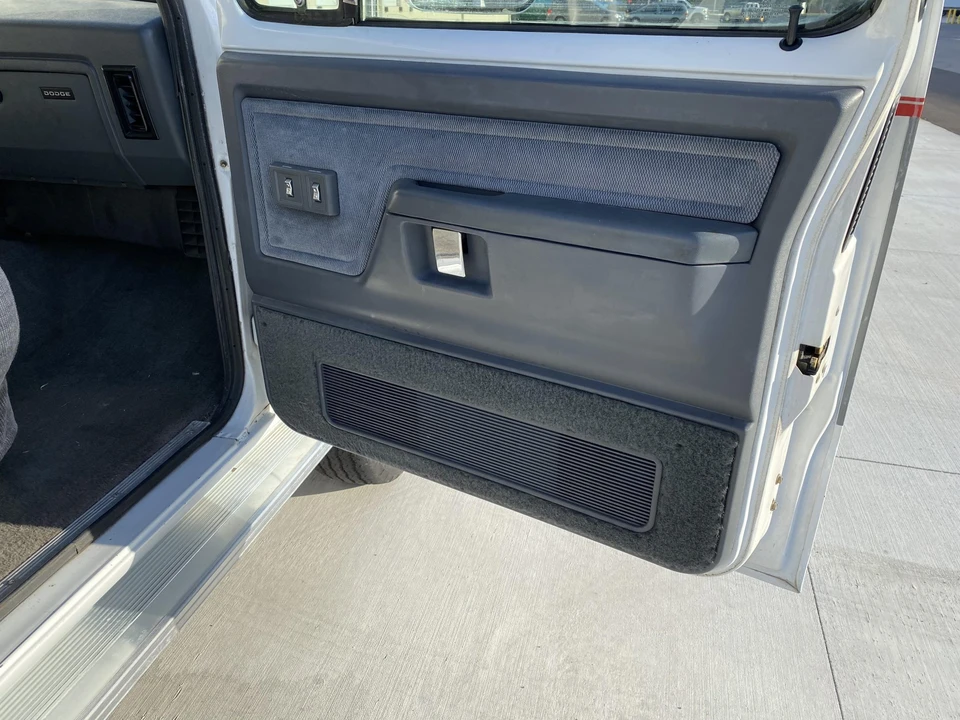 1993 Dodge Ram 1st Gen - Image 27 of 31