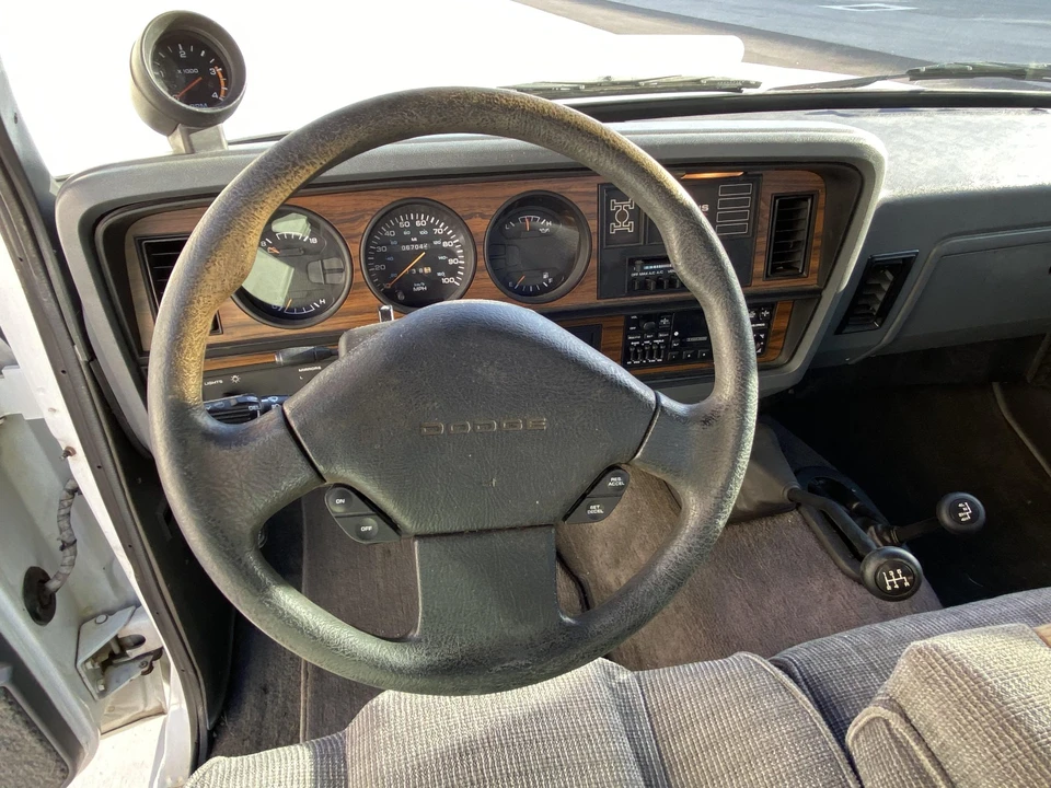 1993 Dodge Ram 1st Gen - Image 29 of 31