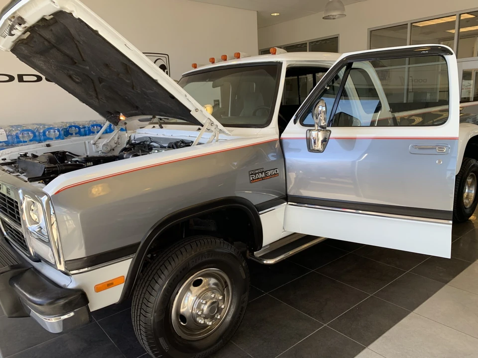1993 Dodge Ram 1st Gen - Image 24 of 31