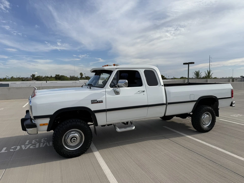 1993 Dodge Ram 1st Gen - Image 29 of 31