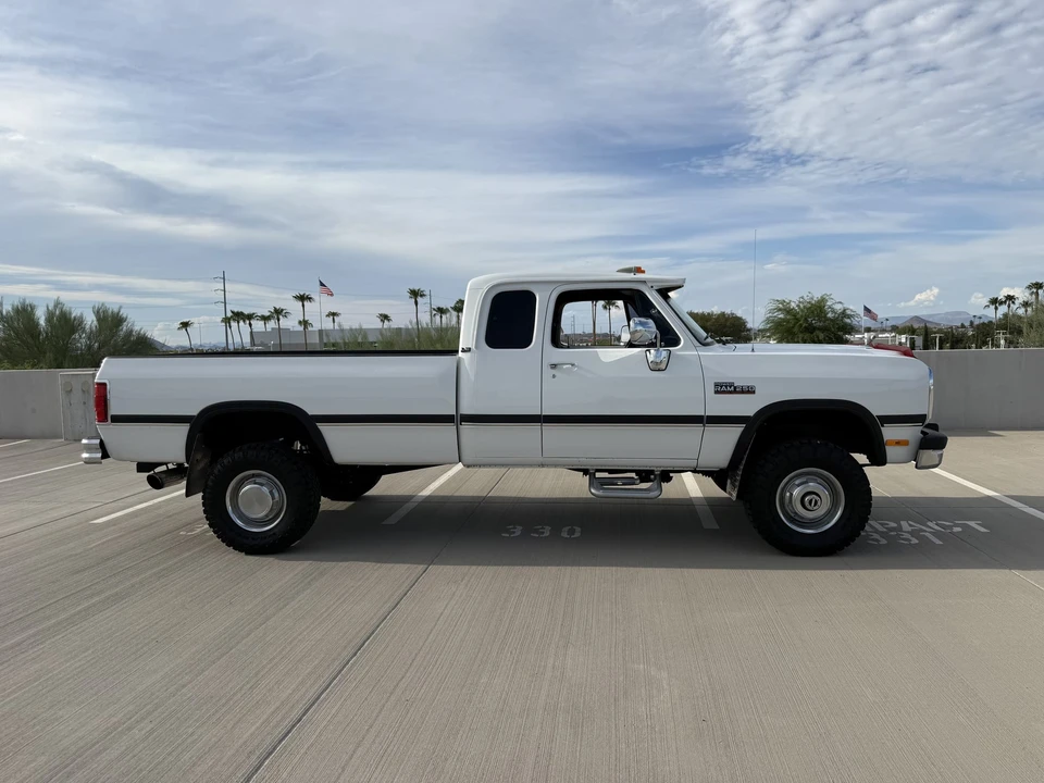 1993 Dodge Ram 1st Gen - Image 14 of 31