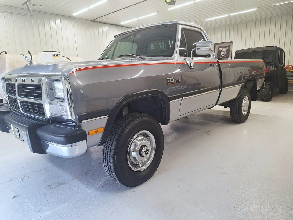1993 Dodge Ram 1st Gen - Image 2 of 31
