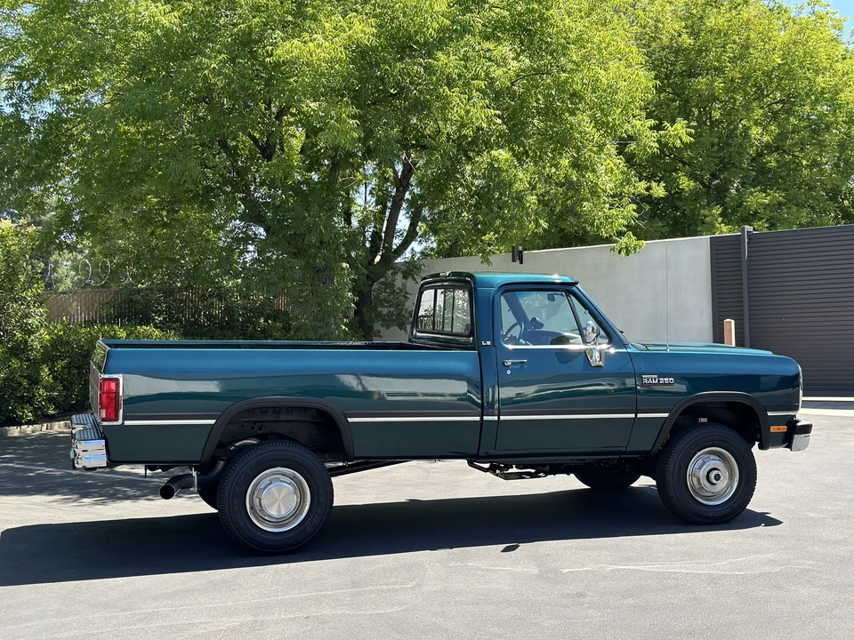 1993 Dodge Ram 1st Gen - Image 22 of 31