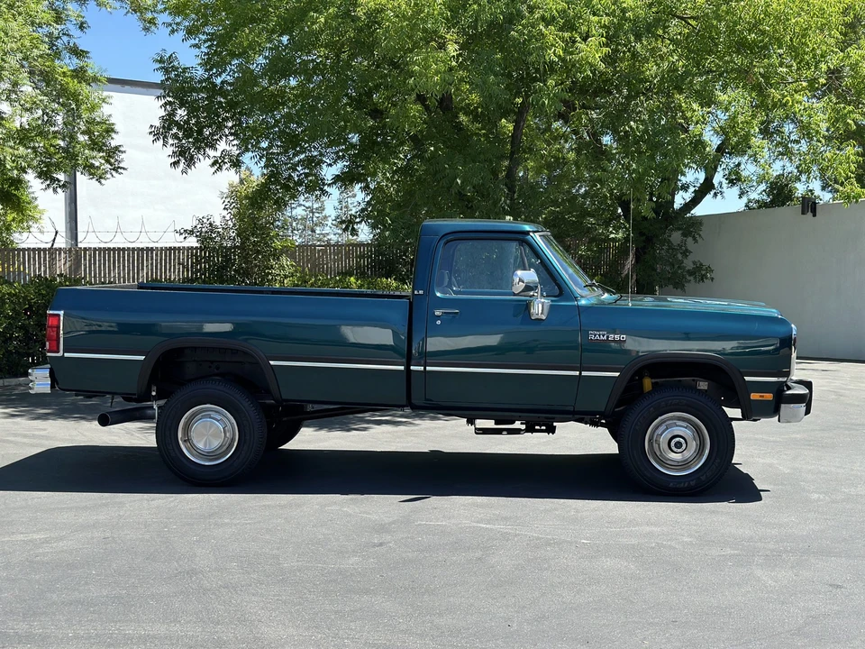 1993 Dodge Ram 1st Gen - Image 24 of 31