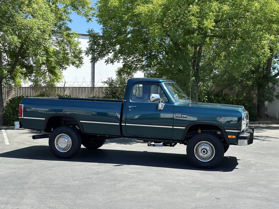 1993 Dodge Ram 1st Gen - Image 25 of 31