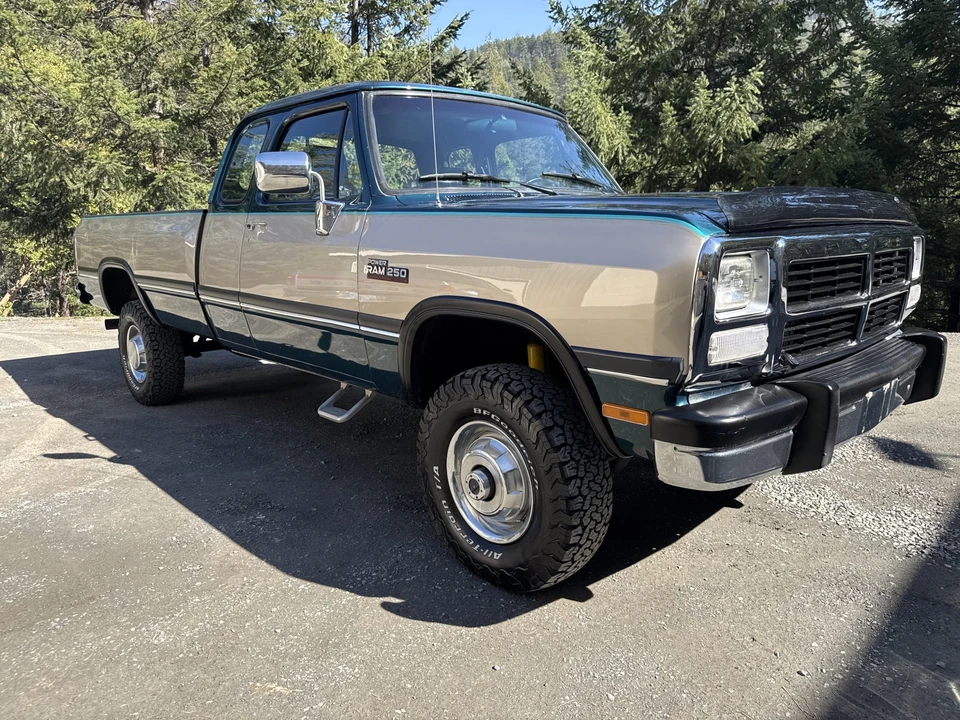 1993 Dodge Ram 1st Gen - Image 24 of 31