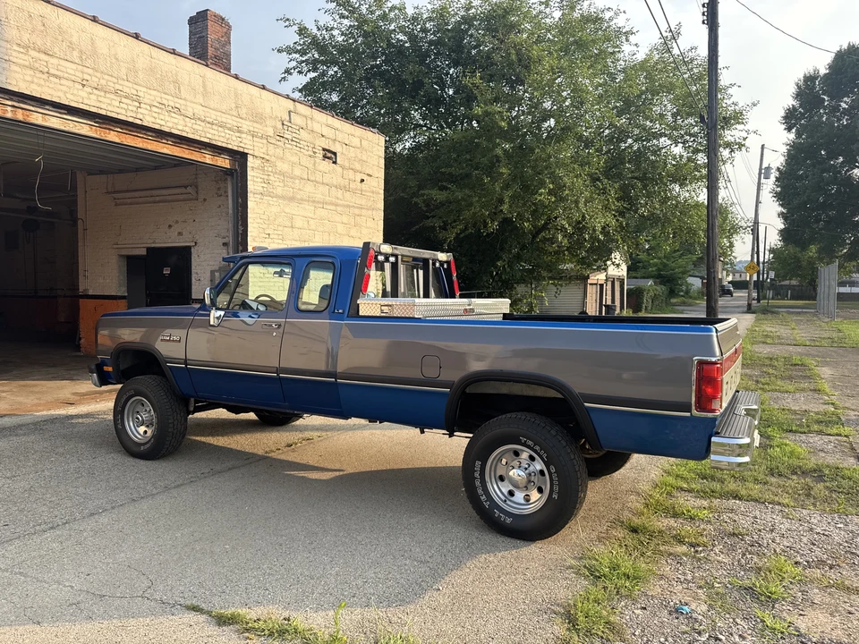 1993 Dodge Power Wagon - Image 26 of 31