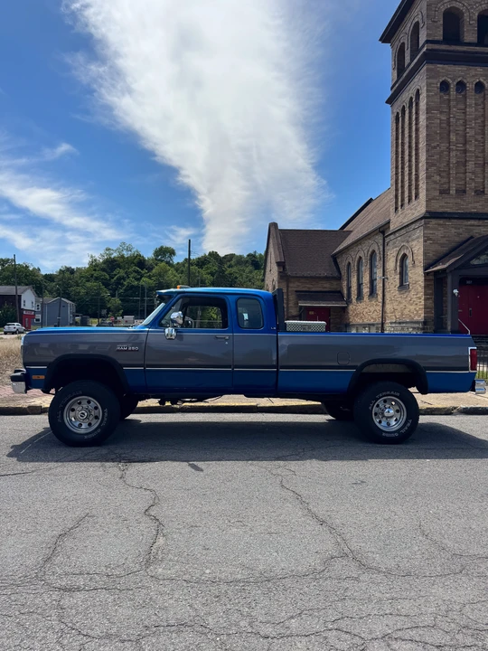 1993 Dodge Power Wagon - Image 28 of 31