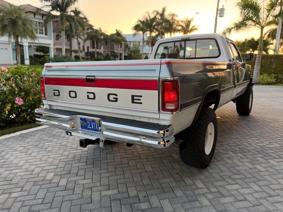 1993 Dodge Ram 1st Gen - Image 18 of 31