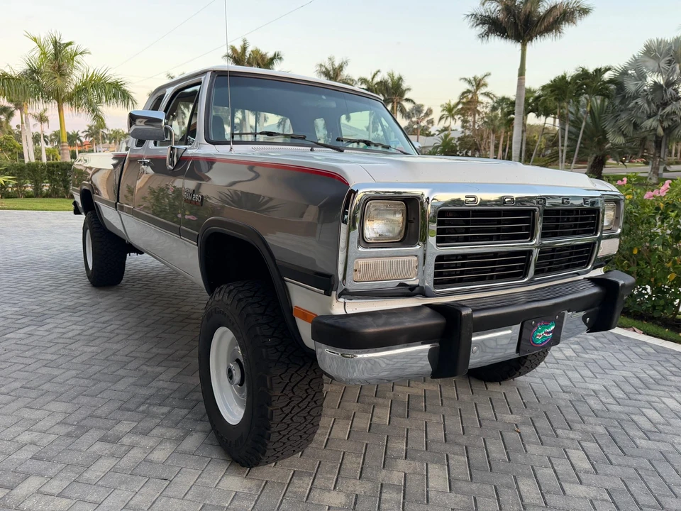 1993 Dodge Ram 1st Gen - Image 20 of 31