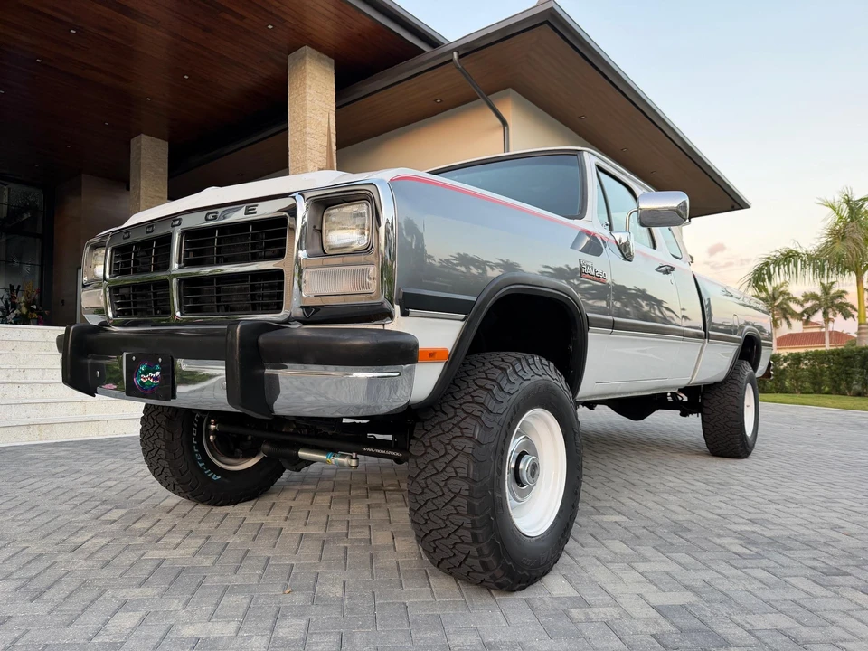 1993 Dodge Ram 1st Gen - Image 2 of 31